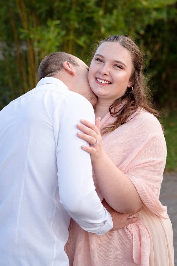 Tendresse partagée lors d'un moment intime